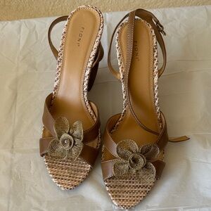 FIONI Clothing Tan and Brown Sandals with Gold Floral Detail
